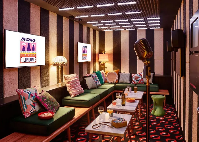 Top London Hotels with Vibrant Nightclubs