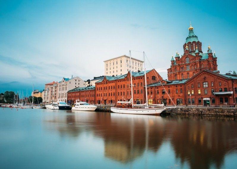 La cattedrale Uspenski, Helsinki, Finlandia.
©Grisha Bruev/Shutterstock