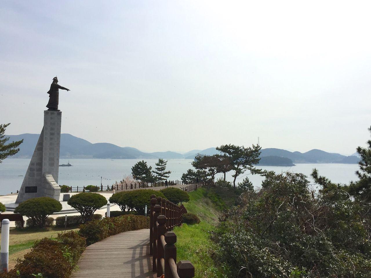 Admiral Yi Sun-sin's monument. 